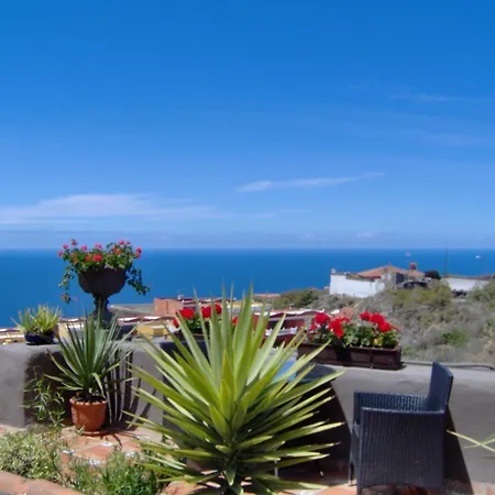 Rustic With Balcony And Sea View * 이코드레로스비노스