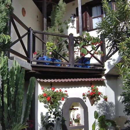 Rustic With Balcony And Sea View