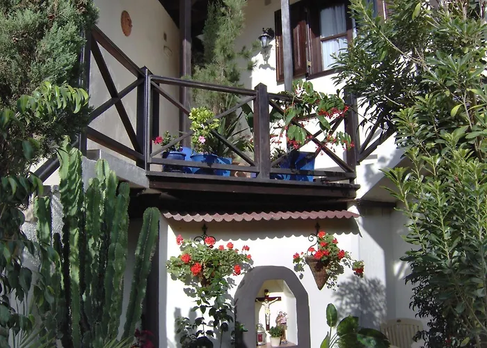 Rustic With Balcony And Sea View