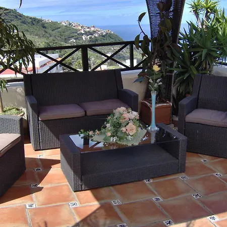 Apartment Rustic With Balcony And Sea View *