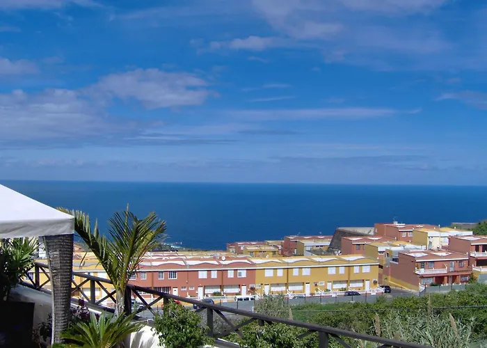 Rustic With Balcony And Sea View Apartman