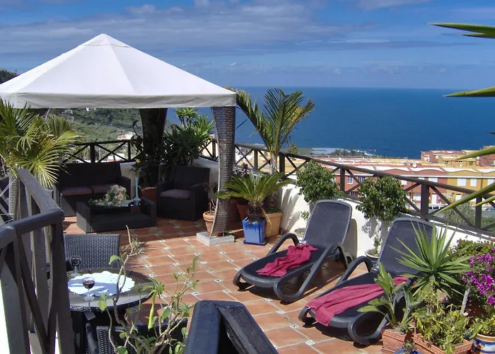 Rustic With Balcony And Sea View Apartman *