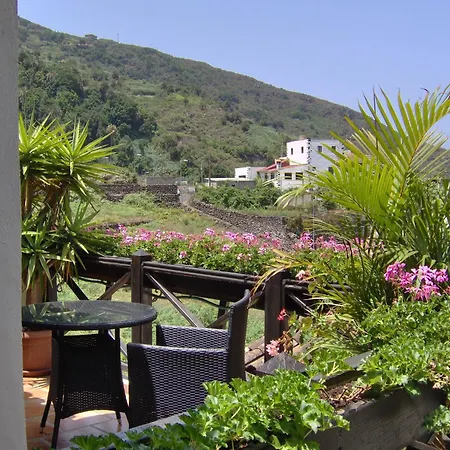 Rustic With Balcony And Sea View Apartament